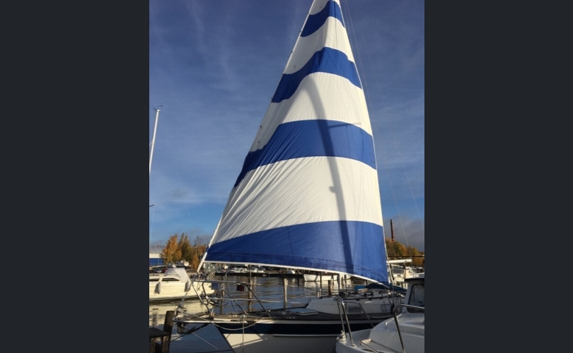 Hallberg-Rassy HR 29-kuva-9